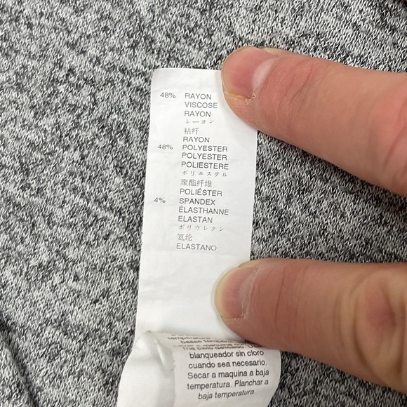 Gap Factory: Women’s Heather Gray Lightweight Scoop Neck Sweater, Size M - Picture 8 of 9